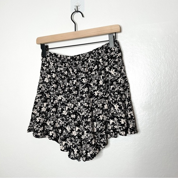 All In Favor Nordstrom Floral Print Flowy Wide Leg Casual Boho Shorts Medium M - Picture 5 of 10